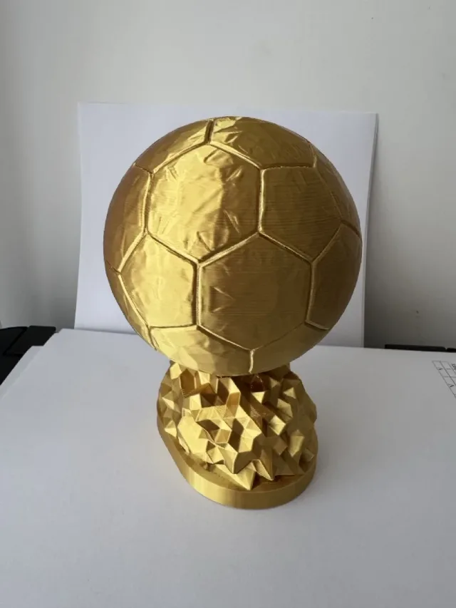 Balonul de Aur - 16 cm înălțime – fotografia 4 din 5