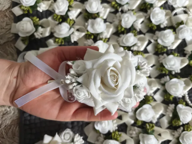 Accesorii elegante pentru evenimente – fotografia 3 din 7