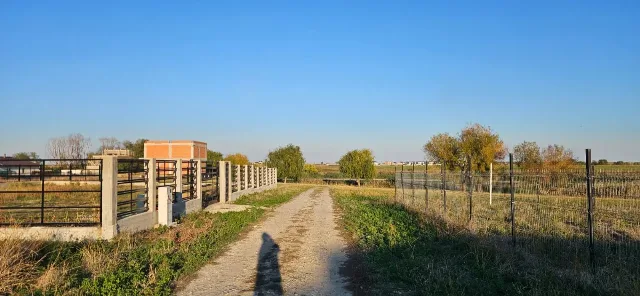 Vand teren Vidra – fotografia 3 din 8