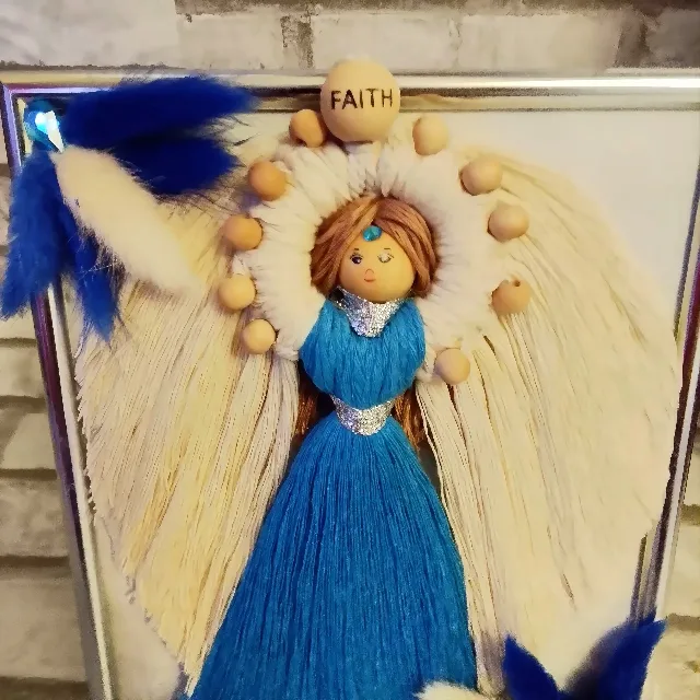 Tablouri cu îngerași talisman – fotografia 5 din 8