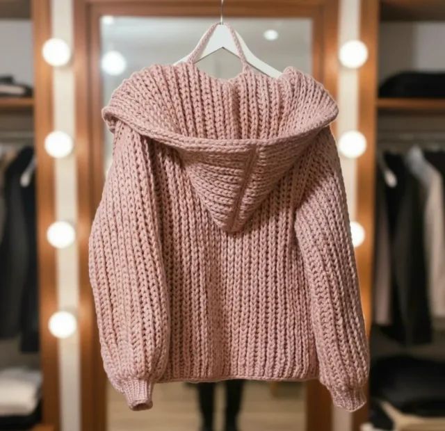 Cardigan cu gluga ampla lucrat manual – fotografia 6 din 7