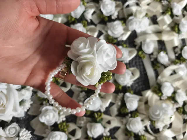Accesorii elegante pentru evenimente – fotografia 5 din 7