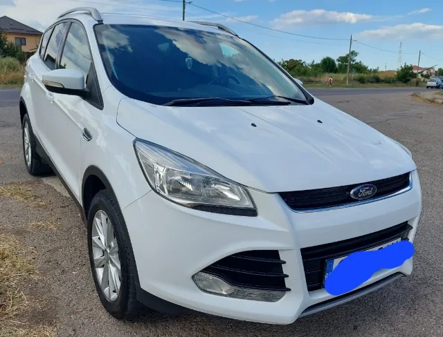 Ford Kuga an 2015 – fotografia 4 din 8
