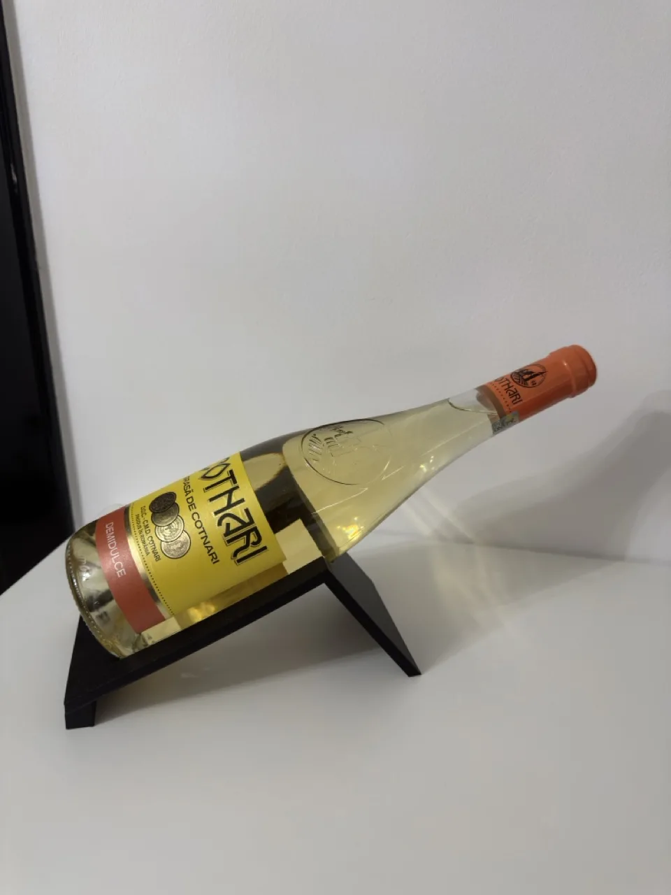 Suport sticlă de vin – Bacău, Bacău