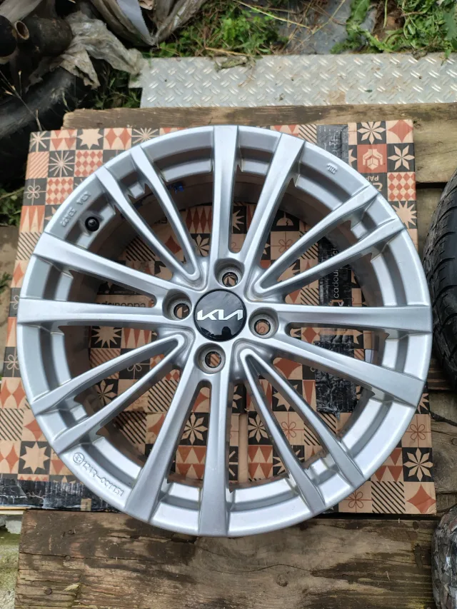 Jante aliaj 17 zoll Kia Stonic ( 2017-) – fotografia 3 din 7