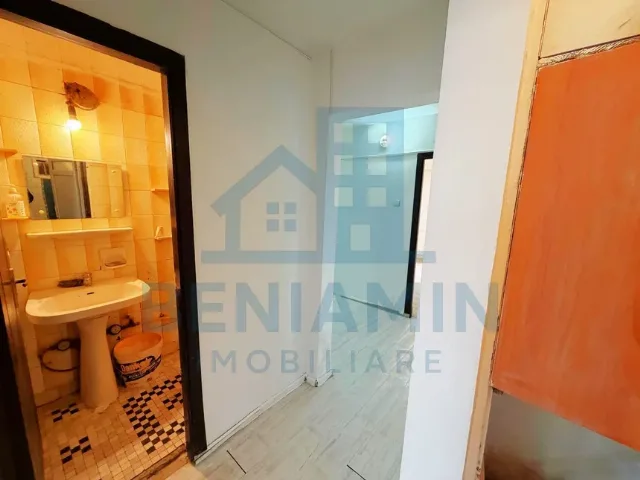 Vand Apartament 4 camere decomandate - Craiova – fotografia 7 din 7