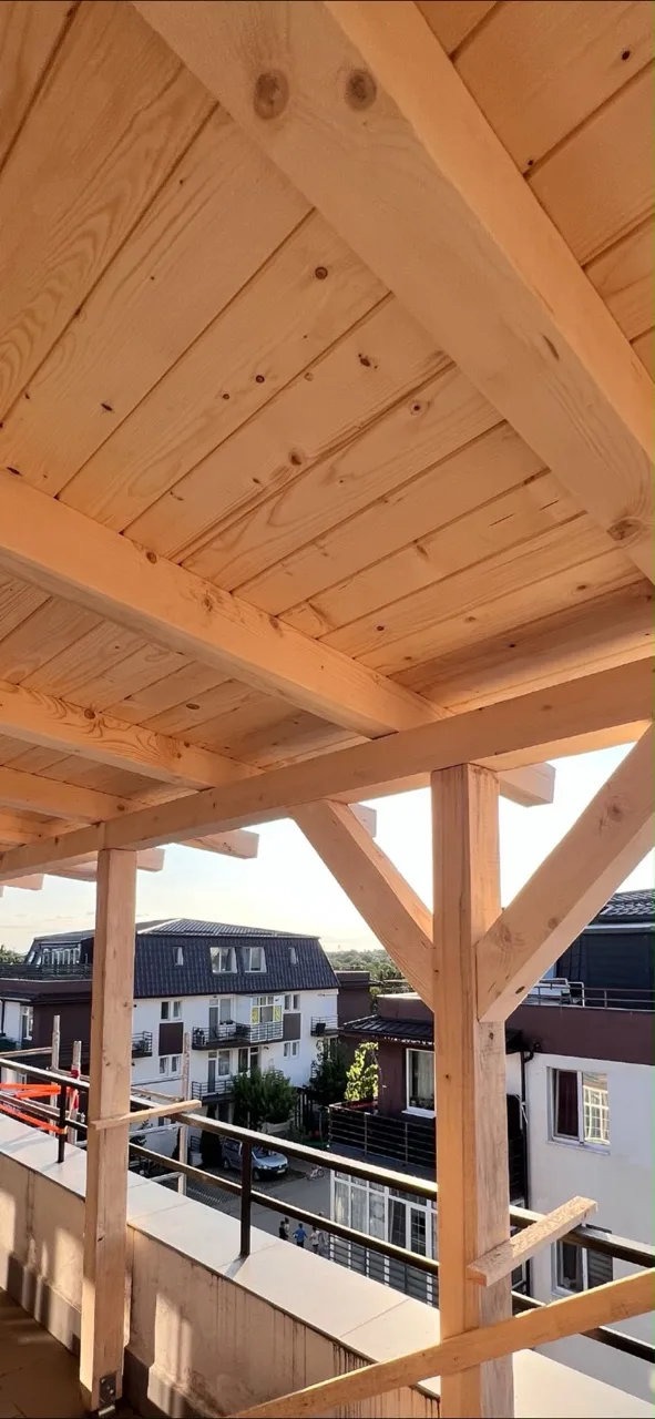 Terase pe structură de lemn – fotografia 5 din 5