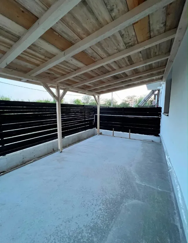Terase pe structură de lemn – fotografia 4 din 5