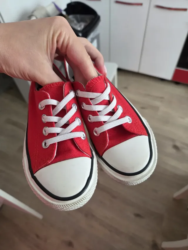 Teniși copii, model unisex – Radauti, Suceava