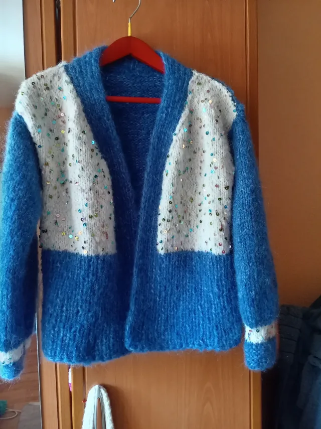 Cardigan tricotat din mohair și paiete colorate, mărimea M – Mihai Bravu, Tulcea