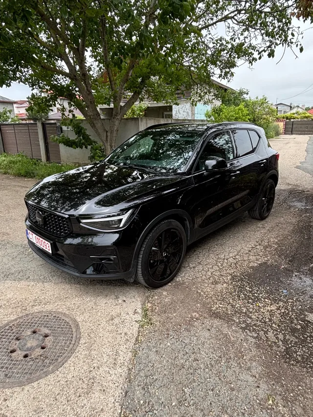 Volvo XC 40. Black edition 2026 – fotografia 8 din 8