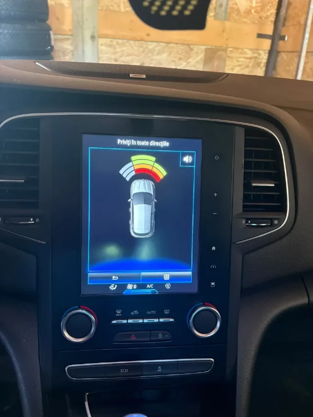 Navigație Renault R-Link 2 HW 1.1 V9 Originală  Android Auto Plug & Play | Megane IV, Talisman, Kadjar – fotografia 2 din 7
