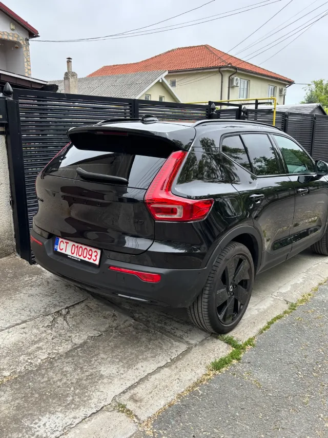 Volvo XC 40. Black edition 2026 – fotografia 5 din 8