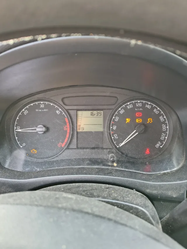 Skoda Fabia 2 1.4 diesel – fotografia 5 din 7