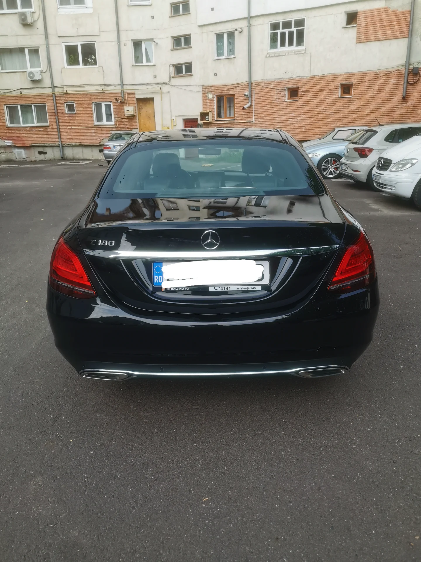 Vind Mercedes C180, benzina – fotografia 1 din 8