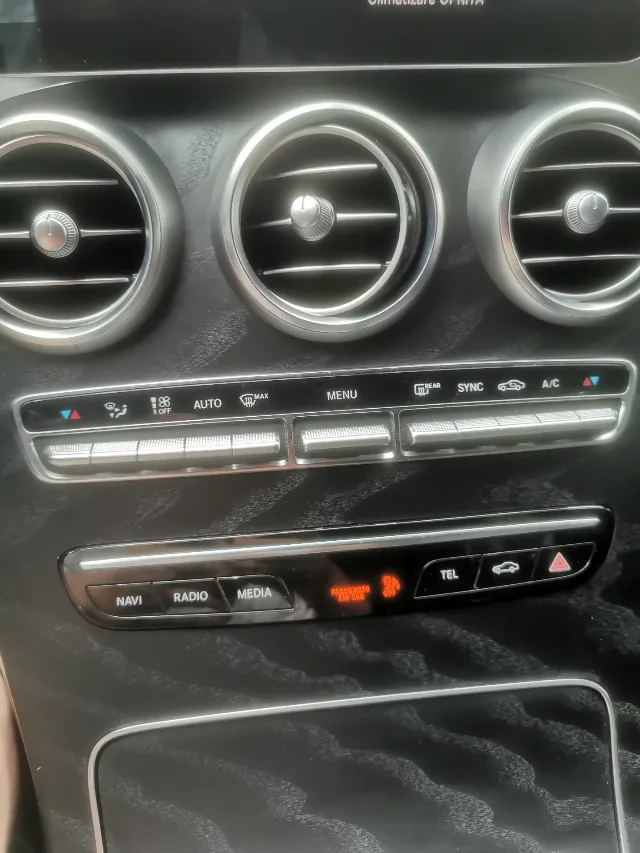 Vind Mercedes C180, benzina – fotografia 4 din 8