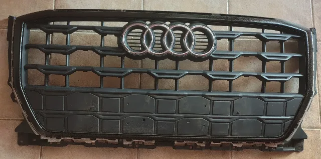 Grila radiator Audi Q2 – fotografia 1 din 3
