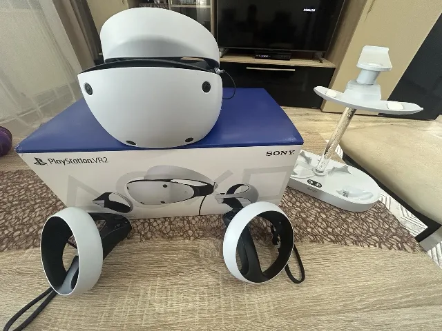 PlayStation VR2 (PSVR2) – Set complet, ca nou + CADOU suport cu încărcare controlere – Bacău, Bacău