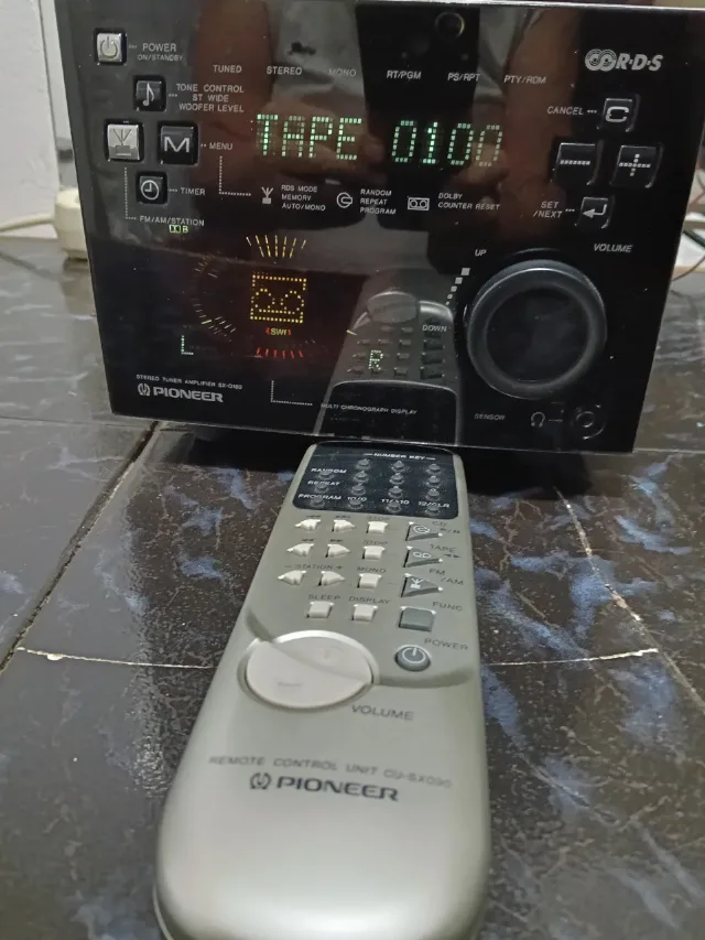 Combina audio Pioneer japoneză – fotografia 1 din 8