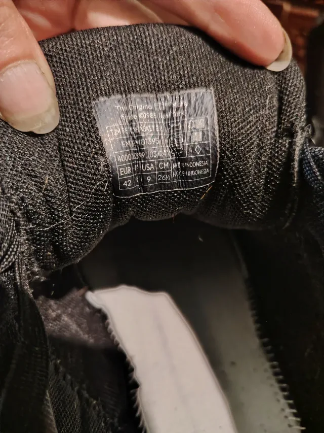 adidași pentru bărbați – fotografia 5 din 8