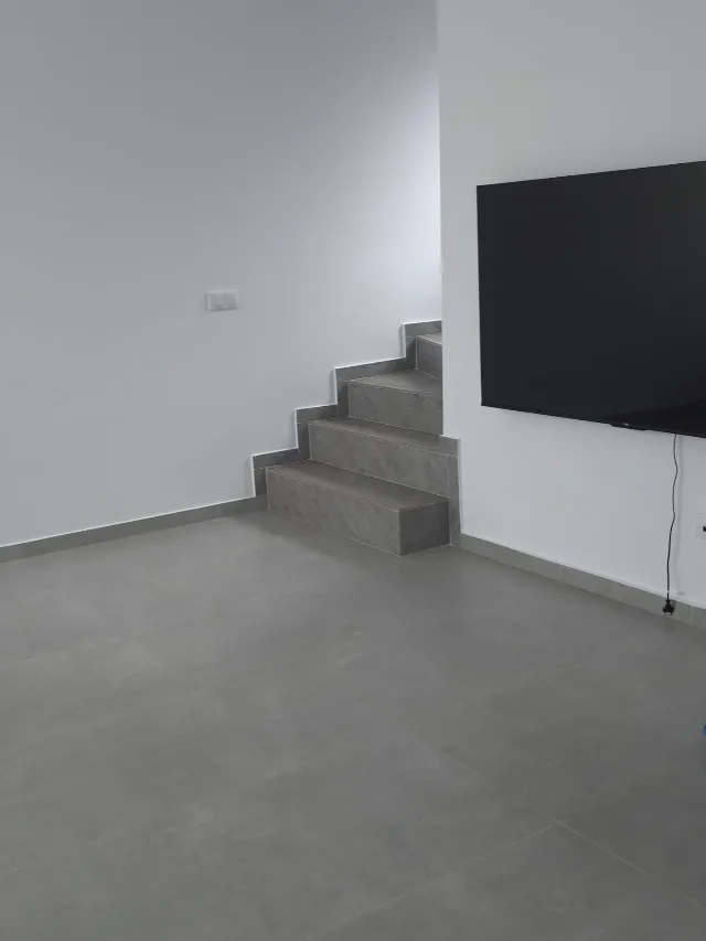 Casa de inchiriat – fotografia 3 din 8
