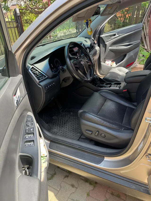 Hyundai Tucson 1.6 T-GDI TLE 4WD  7DCT Luxury / Premium 1.6 benzină 177 CP Euro 6 | Automat – fotografia 8 din 8
