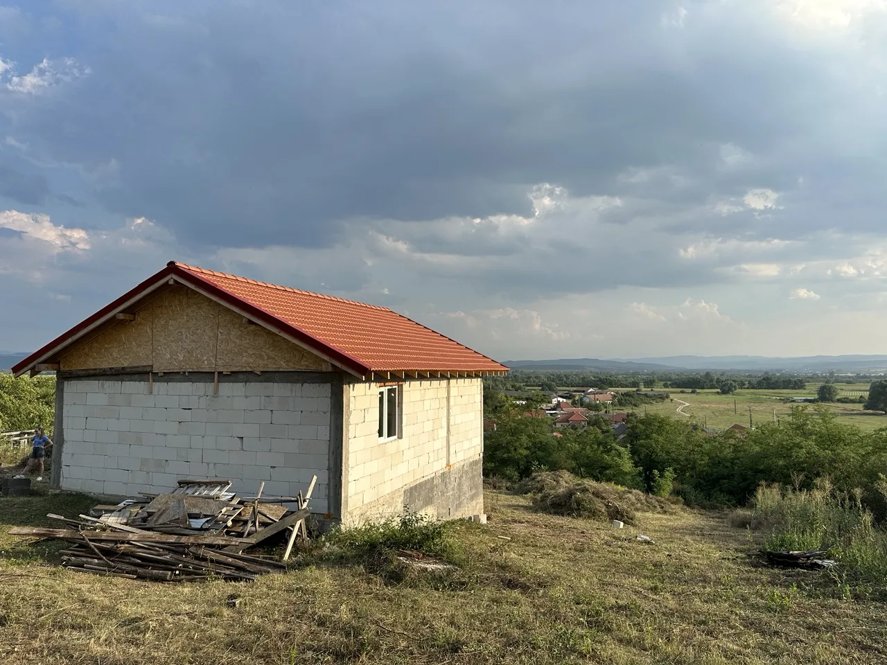 Vand casa la rosu – Chimindia, Hunedoara