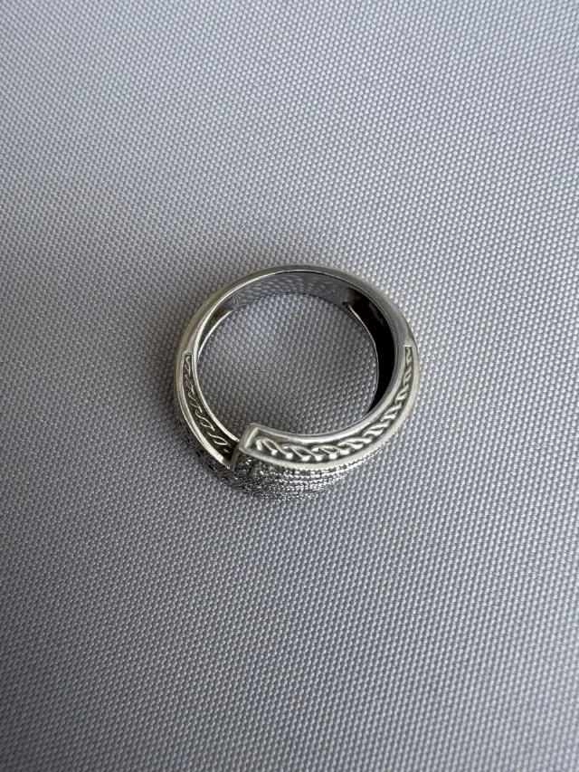 Inel din aur si diamante – fotografia 7 din 7