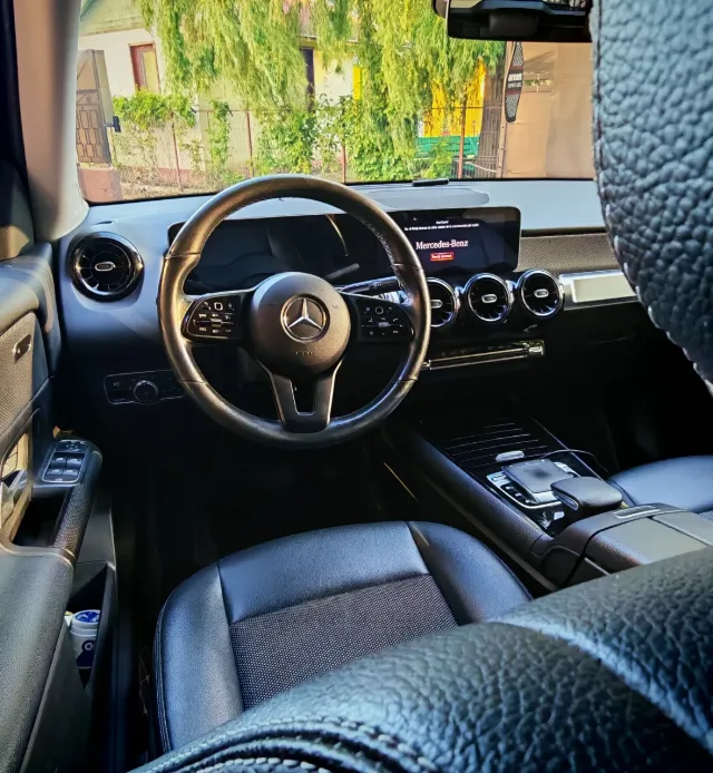 Mercedes Benz GLB – fotografia 4 din 8