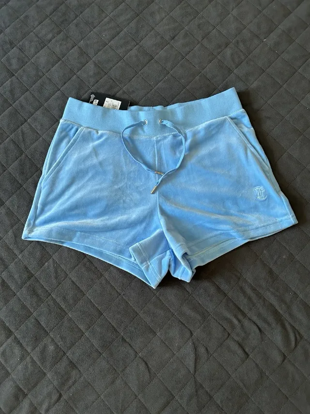 Pantaloni scurți din velur Juicy couture – fotografia 2 din 8