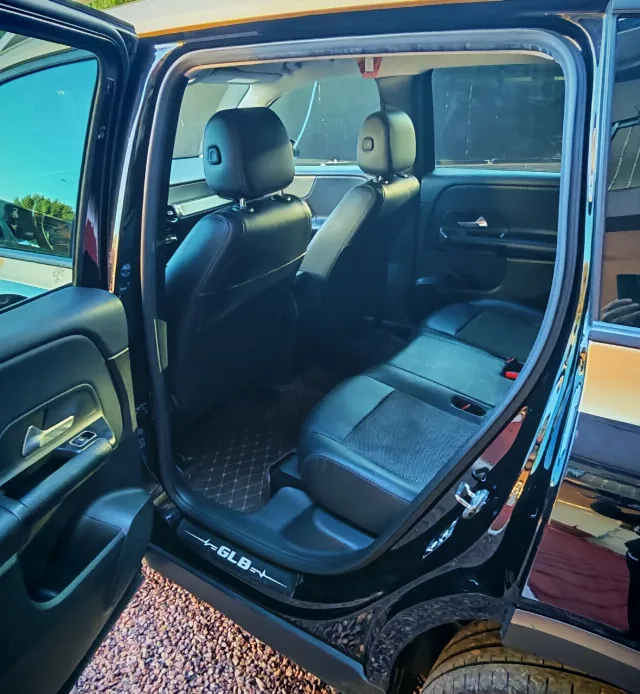 Mercedes Benz GLB – fotografia 5 din 8