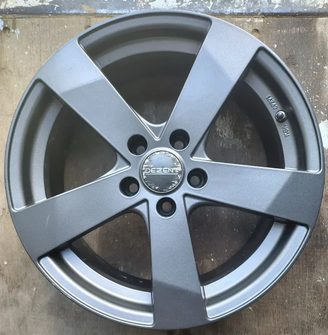 Jante aliaj 17 zoll marca Dezent, gama Volvo, cu senzori de presiune montati.  5x108 – fotografia 3 din 7