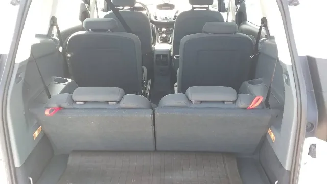 Ford Grand CMax – fotografia 6 din 7