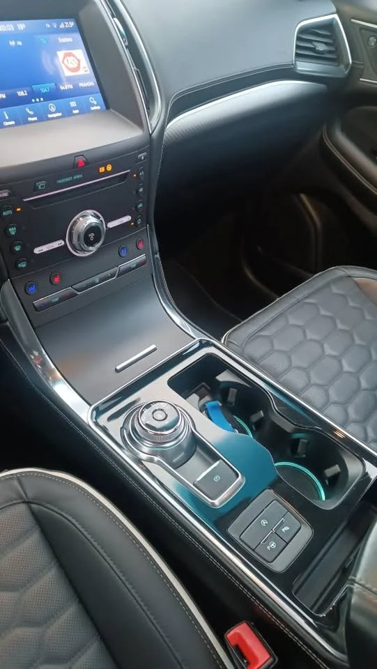 Ford Edge Vigniale 2020 – fotografia 6 din 8