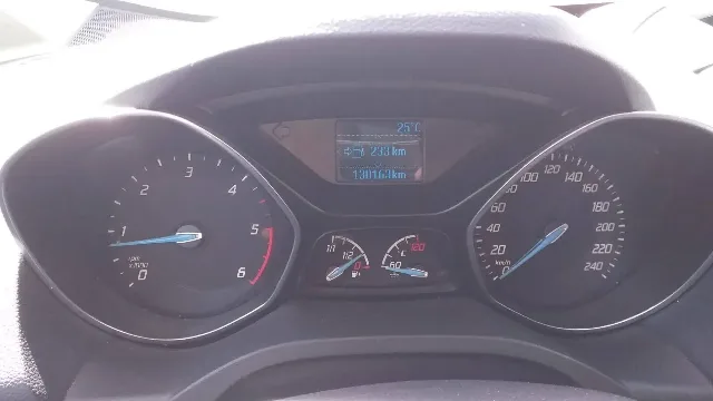 Ford Grand CMax – fotografia 4 din 7