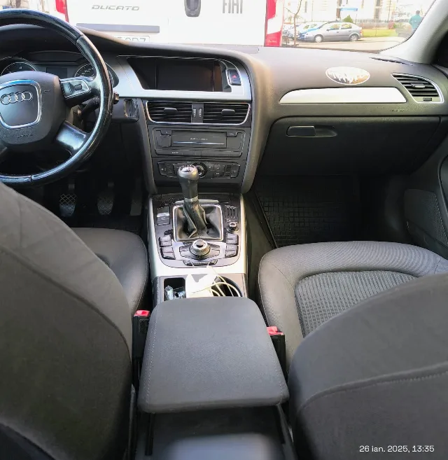 Audi  A4, 2010, 2.0 TDI – fotografia 2 din 4