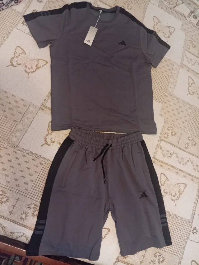 compleu sportiv bărbătesc – fotografia 1 din 4