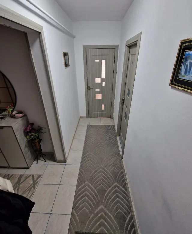 persoana fizică vând apartament cu două camere în Mircea Cel Bătrân – fotografia 3 din 5