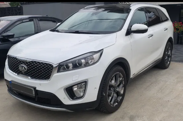 KIA Sorento Full Platinum 4x4 Trapa Panoramica piele E6 Automata Fără Adblue 2.2d 200cp 4x4 – fotografia 6 din 8