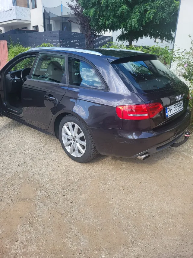 Audi A4 B8 2009 Manuala – fotografia 3 din 8