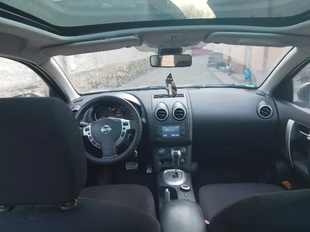 se vinde Nissan Qashqai+2 – fotografia 3 din 3
