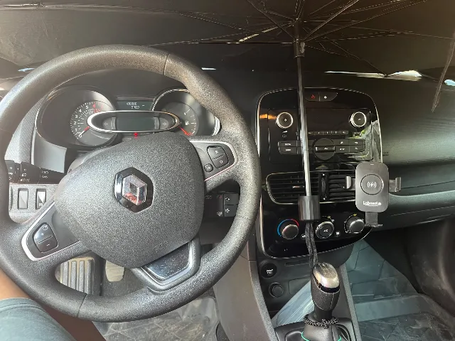 Renault Clio 4 2019 – fotografia 2 din 8