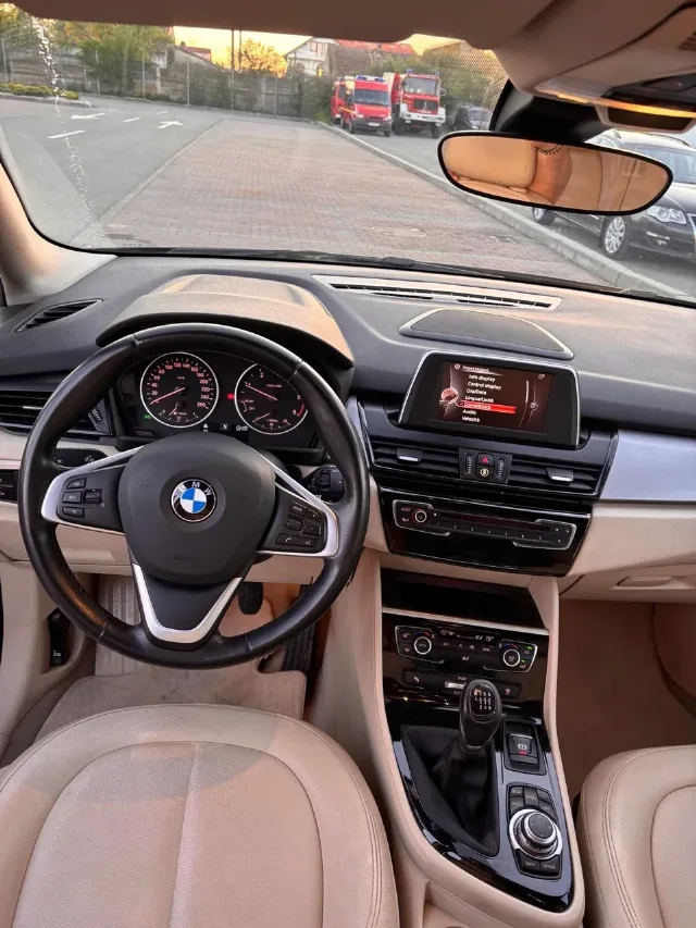 BMW 216D active tourer an 2015,1.5diesel 115cv,190000km – fotografia 6 din 8