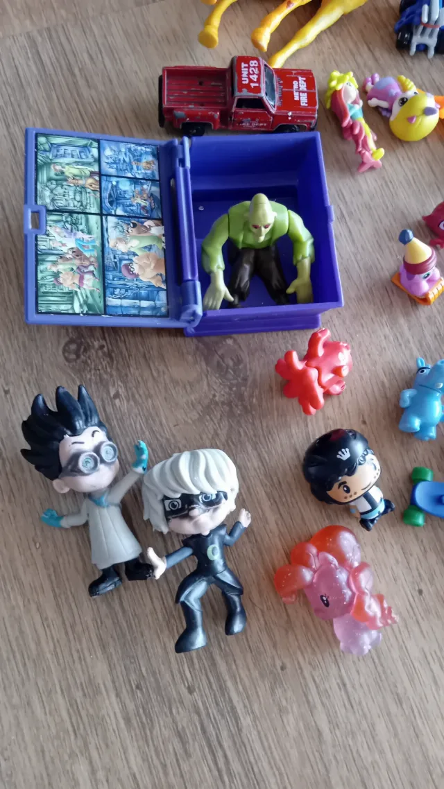 Lot jucarii,figurine – fotografia 8 din 8