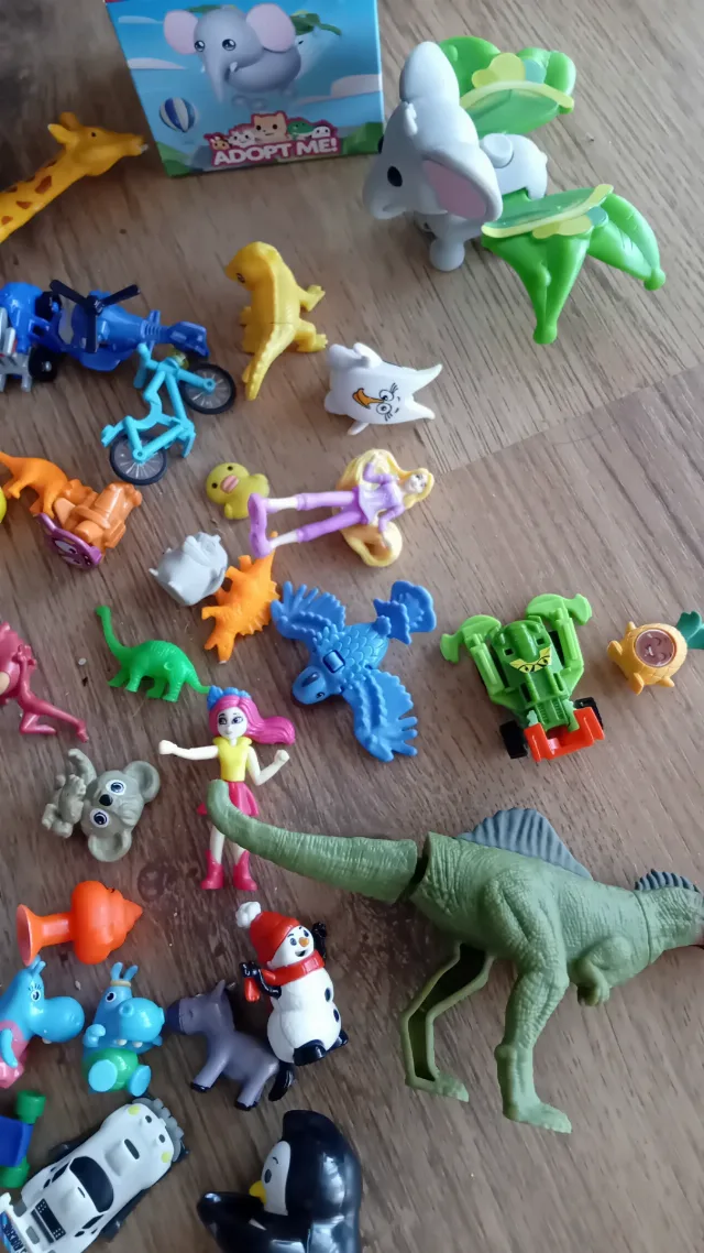 Lot jucarii,figurine – fotografia 6 din 8