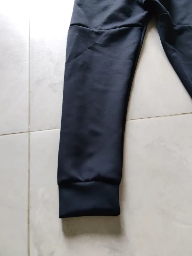 Pantaloni UA mărimea S noi – fotografia 4 din 4