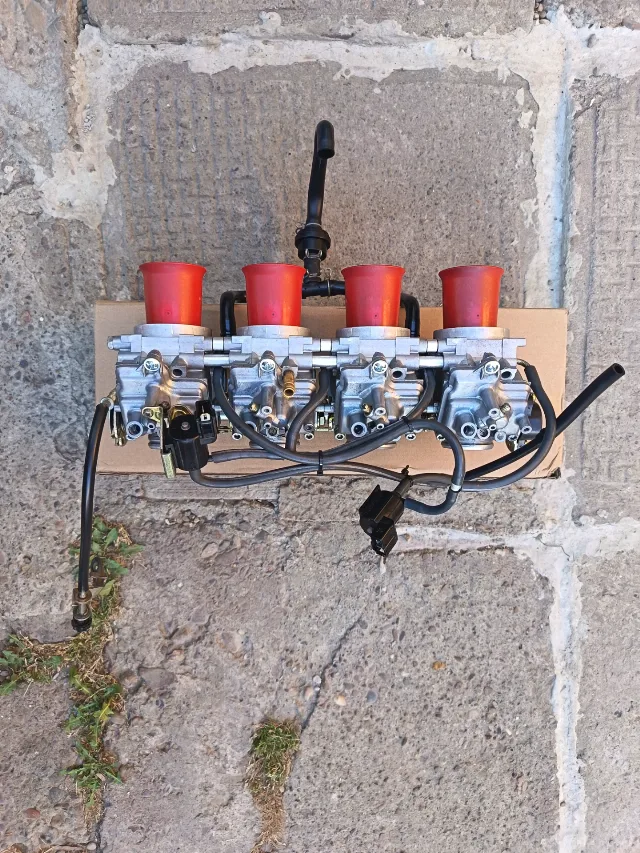 CARBURATOARE / suzuki / gsxr / 600 / SRAD – fotografia 3 din 8