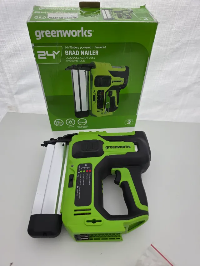 Pistol de cuie Greenworks AirStrike GD24BN, 110 cuie min, 24V fără perii – fotografia 2 din 5