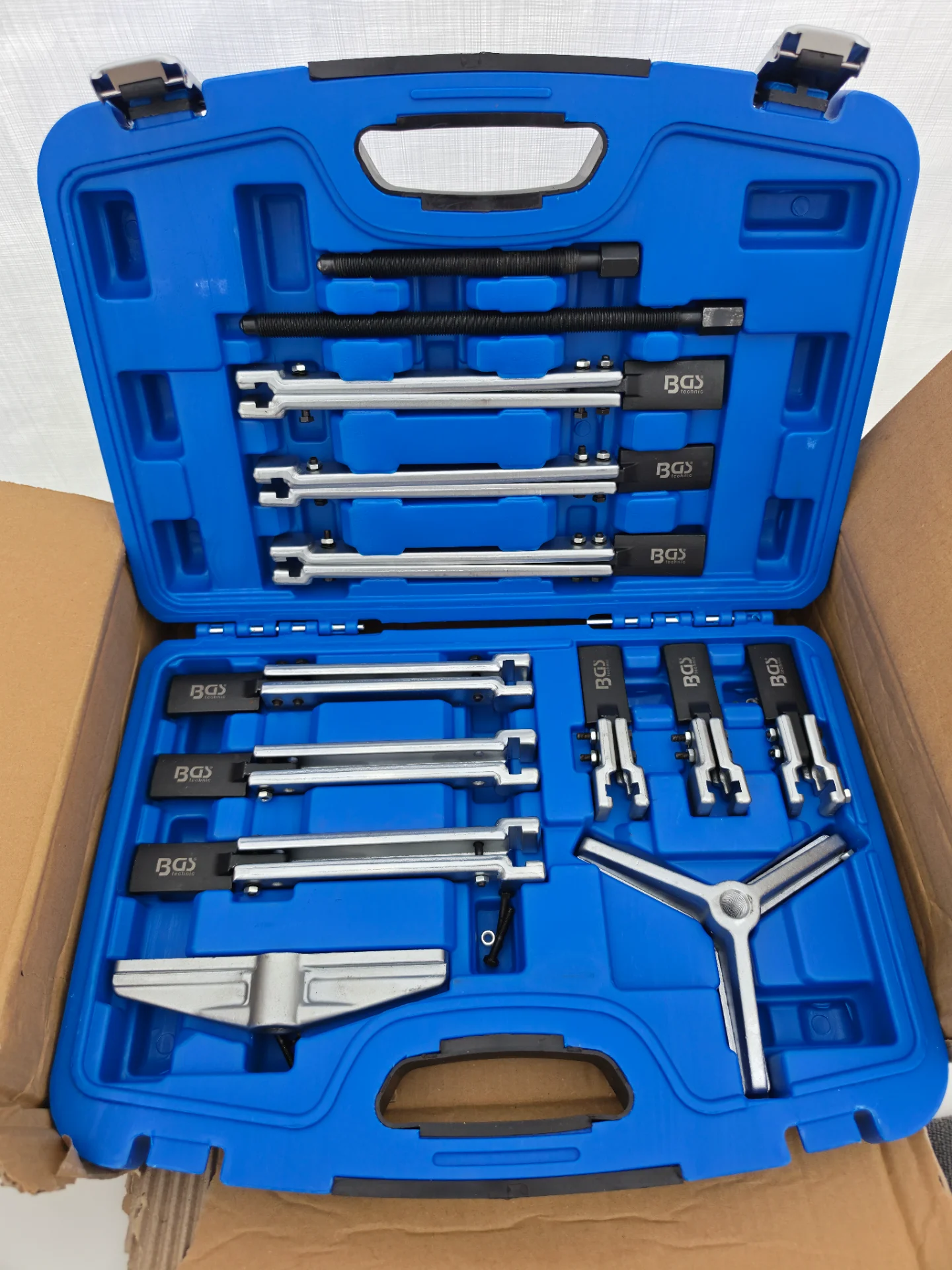 Set prese de rulmenti cu 2 si 3 brate, 12 piese, BGS 7760 – Dobreni, Neamț