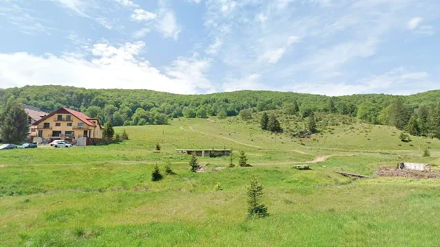 Brasov - Poiana Aviatorilor, 3.700 mp teren intravilan. – fotografia 2 din 5